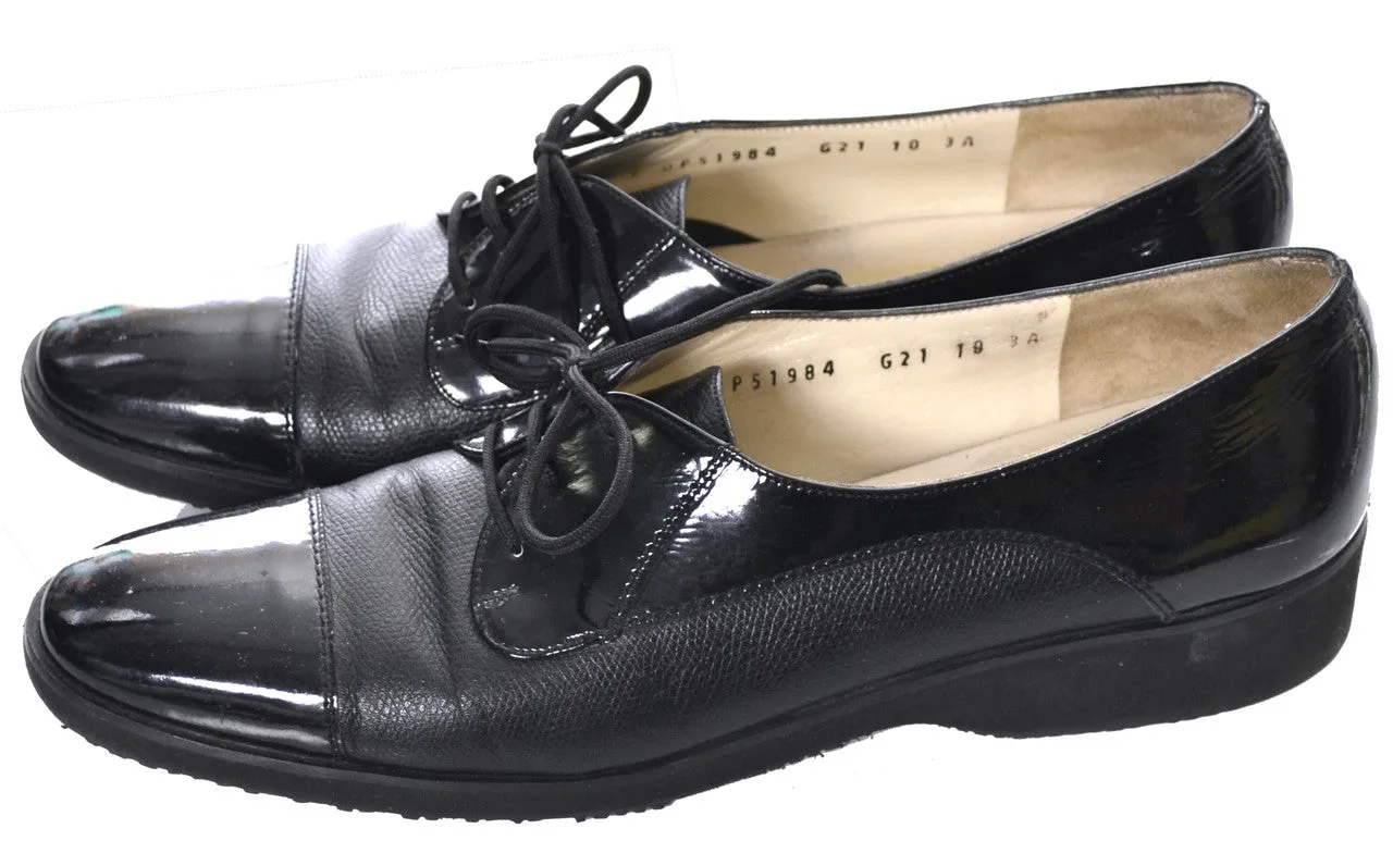 Black Lace Up Ferragamo Vintage Shoes 9 AS NEW