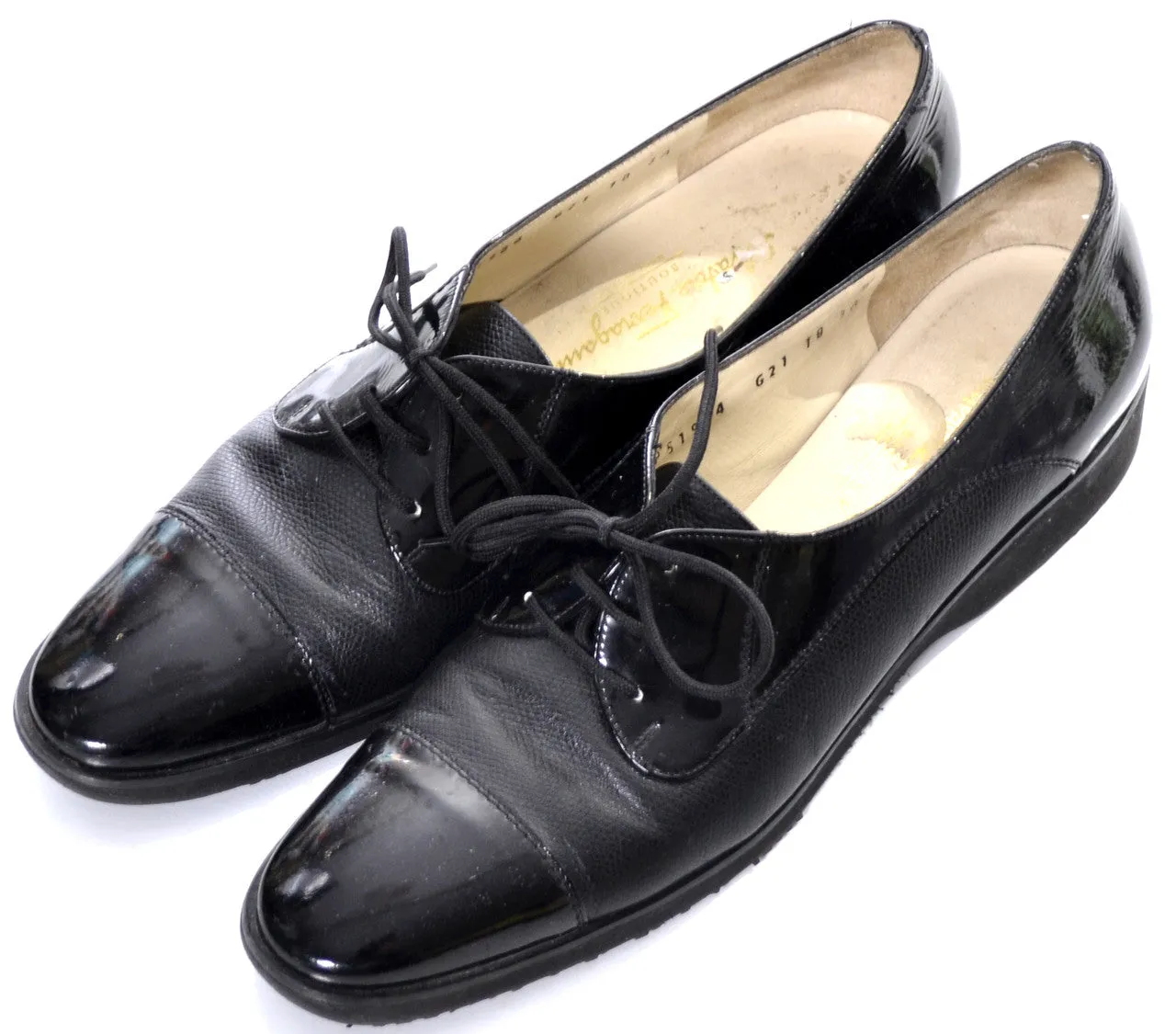 Black Lace Up Ferragamo Vintage Shoes 9 AS NEW