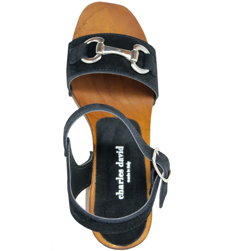 EXPOSED SANDAL